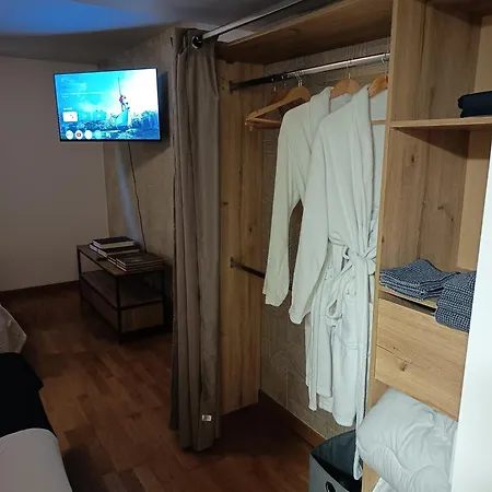 Les Hauts Chateau 4 Couchages Possible 10 * Chalifert